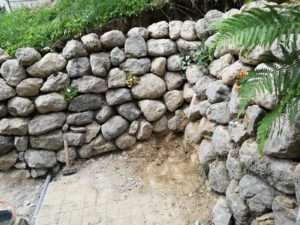 Natursteinmauern